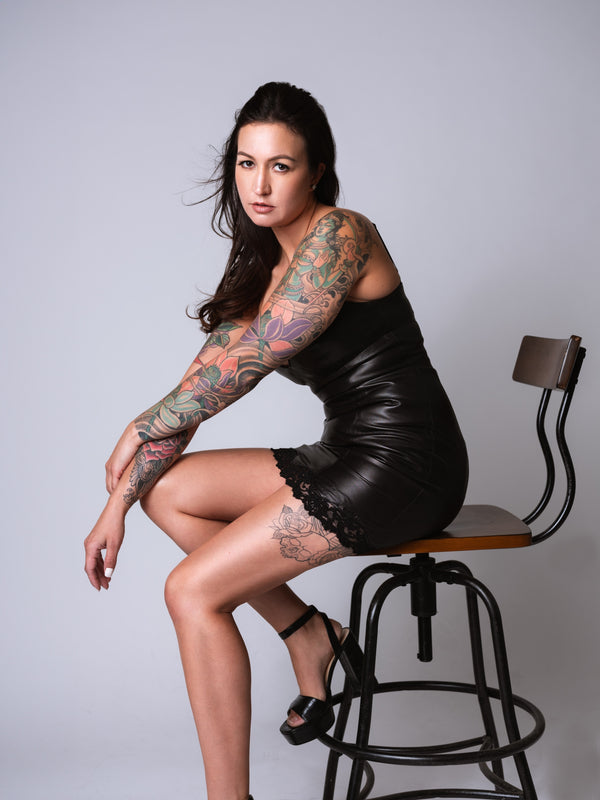 Vestido de cuero y encaje