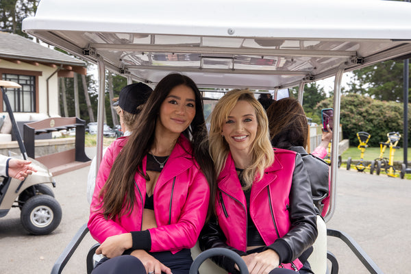 Chaqueta bomber Barbie color rosa intenso